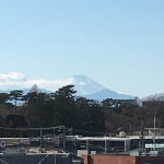 教室アルファから見えた富士山